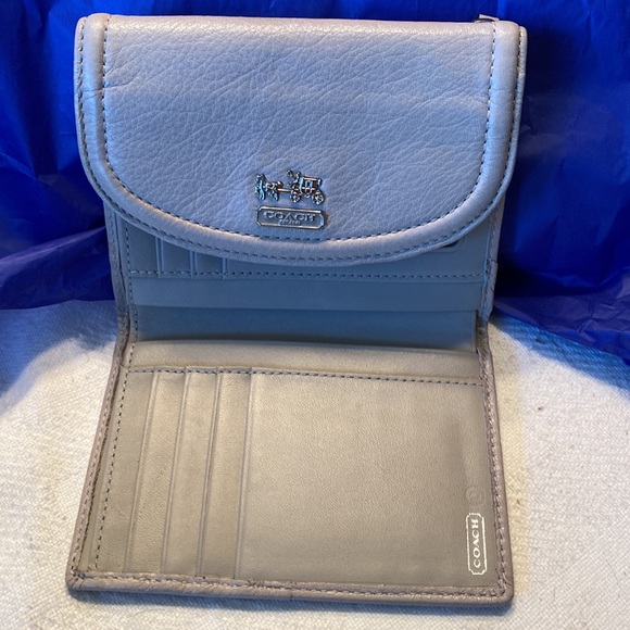 ❌❌❌❌❌ SOLD SOLD SOLD. Coach Leather Wallet EUC - Picture 5 of 10